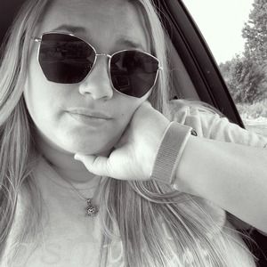 Meet your Posher, Natasha